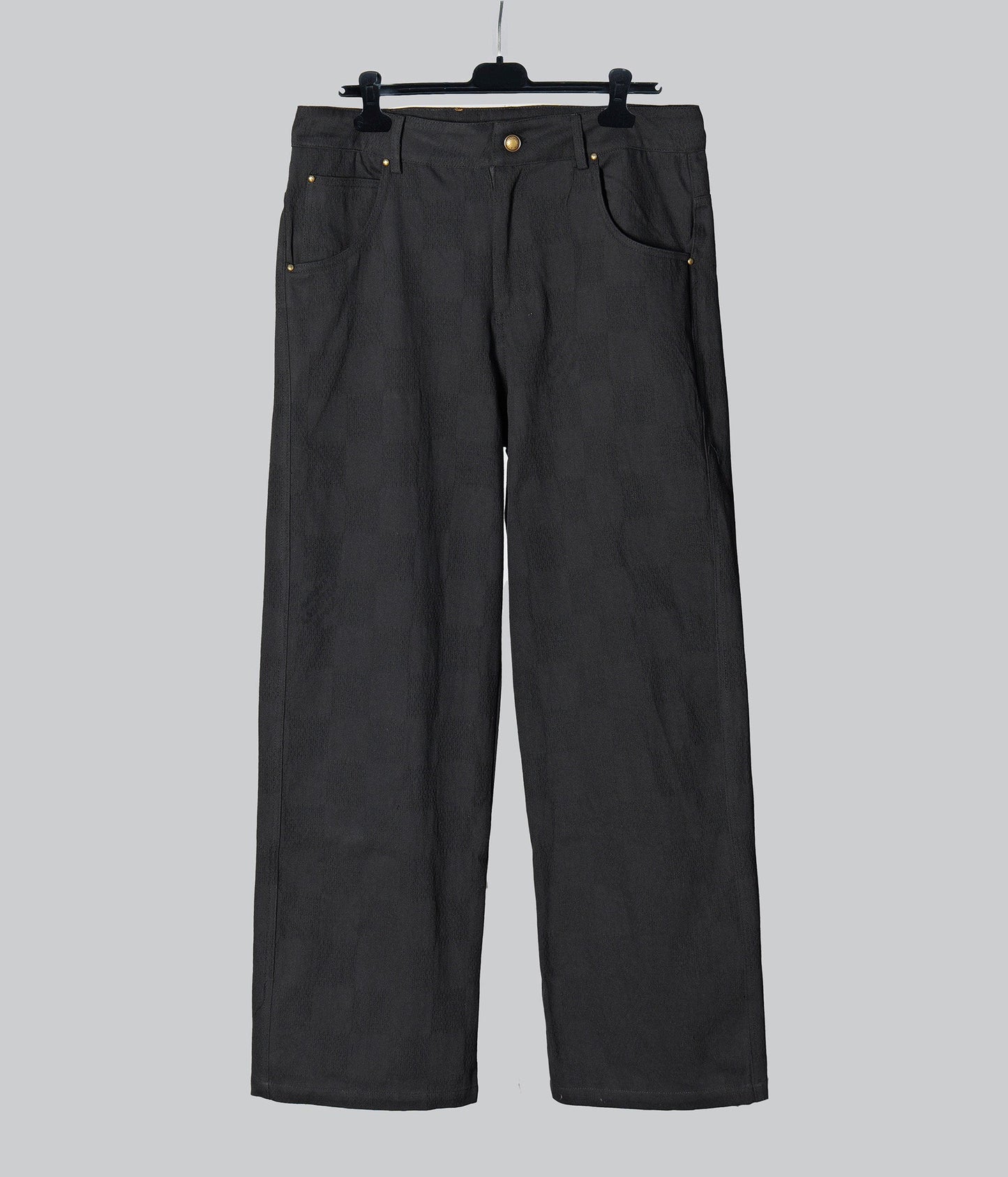 MINIMALIST STREET STYLE
