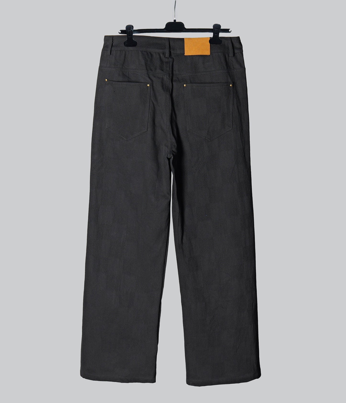 MINIMALIST STREET STYLE