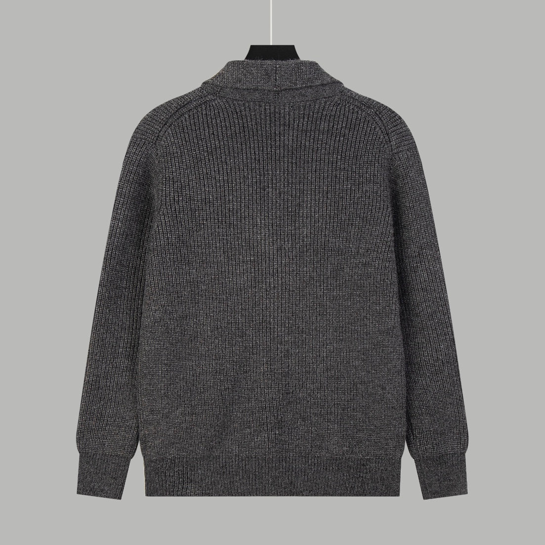 MINIMALIST STREET STYLE