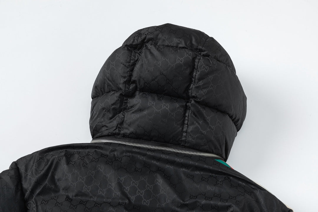 MINIMALIST STREET STYLE