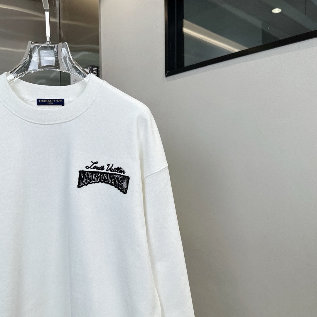 MINIMALIST STREET STYLE