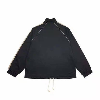 MINIMALIST STREET STYLE
