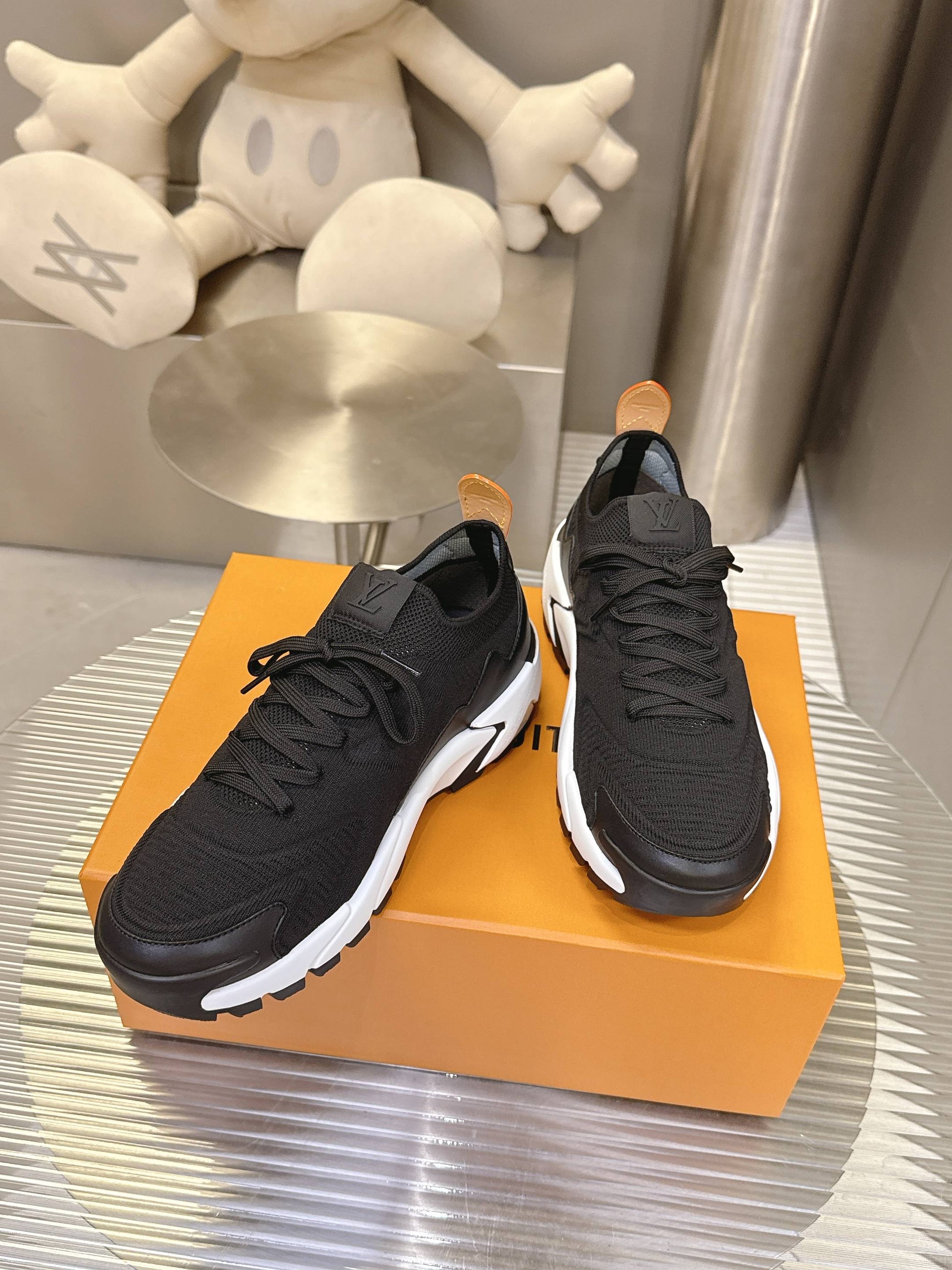 Louis Vuitton Runner Tatic Sneaker