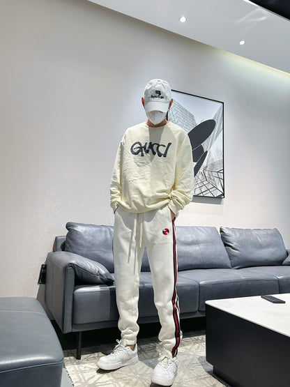 MINIMALIST STREET STYLE