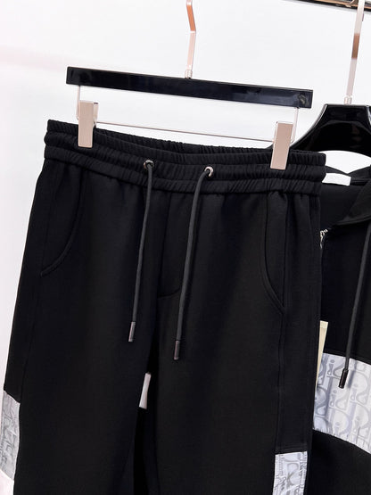 MINIMALIST STREET STYLE