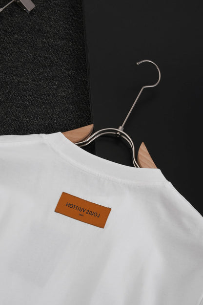 MINIMALIST STREET STYLE