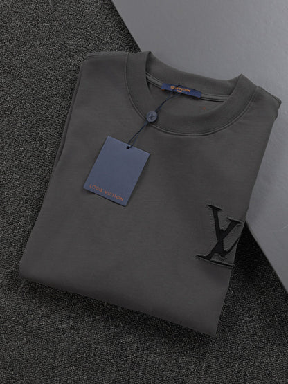 MINIMALIST STREET STYLE