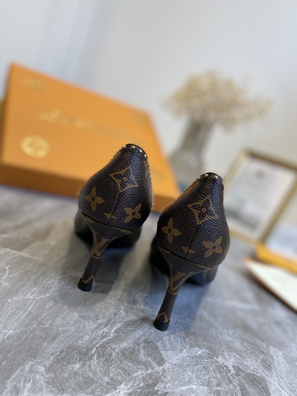 LOUIS VUITTON CHERIE PUMP 1A8N7F - Image 3