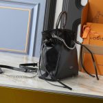 Louis Vuitton Off Duty Backpack Vibe Black 25cm M25522 - Image 4