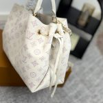 Louis Vuitton Bella Tote Dream Cream 33Cm M15116 - Image 5