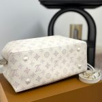 Louis Vuitton Bella Tote Dream Cream 33Cm M15116 - Image 8