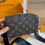 Louis Vuitton Alpha Wearable Wallet Brown 18cm M81260 - Image 7