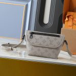 Louis Vuitton Pulse Wearable Wallet Sand 22cm M14794 - Image 3