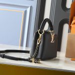 Louis Vuitton Capucines Mini Black 21Cm - Image 4