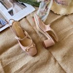 Gucci Women's Horsebit Pump Beige Leather - Image 5