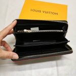 Louis Vuitton X Takashi Murakami Zippy Wallet Black Multicolored 19cm - Image 5