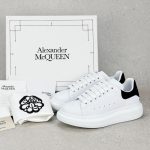 Alexander Mcqueen Oversized White And Black Sneakers 553680Whgp59061 - Image 3