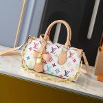 Louis Vuitton X Takashi Murakami Onthego East West Chain White 25Cm - Image 3