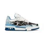 LV Louis Vuitton 2022 latest purchase-level LV Trainer sneakers are made of Monogram embossed calfskin