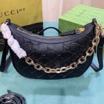 Gucci Gg Emblem Small Shoulder Bag Black 23Cm 815409 Aaeem 1000 - Image 5