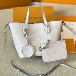 Louis Vuitton Blossom Mahina Bag With Lv Circle Motif White 23Cm - Image 4