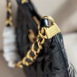 Chanel Gabrielle Bag Black 22cm - Image 4