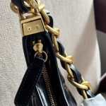 Chanel Gabrielle Bag Black 22cm - Image 5