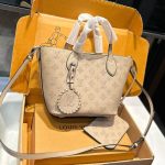 Louis Vuitton Blossom Mahina Leather Bag Beige 21Cm - Image 10