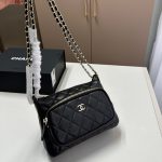 Chanel Shoulder Crossbody Bag With Chain Black 20cm - Image 3