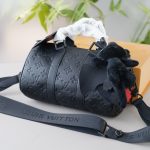 Louis Vuitton Keepall Bandoulière 25 Monogram Taurillon Black 24cm M20900 - Image 4