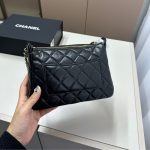 Chanel Shoulder Crossbody Bag With Chain Black 20cm - Image 8