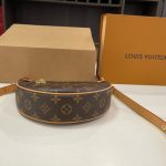 Louis Vuitton Loop Monogram Coated Canvas 22cm M81098 - Image 5