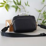 Louis Vuitton Avenue Messenger Bag Black 23Cm M11657 - Image 3