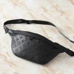 Louis Vuitton Discovery Bumbag PM Monogram Shadow Black 47Cm M46036 - Image 3