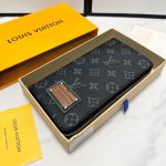 Louis Vuitton Vertical Wallet Monogram Black 20cm - Image 5