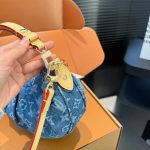 Louis Vuitton Pochette Valley Bag Denim Blue 21Cm M13571 - Image 4