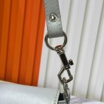 Louis Vuitton Sunset Vibe Lv Vibe Silver 27Cm - Image 9