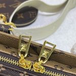 Louis Vuitton Onthego East West Giant Monogram 25Cm M46653 - Image 8