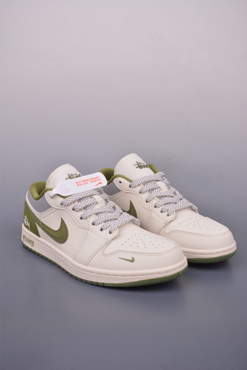 Kaws x Nike Air Jordan 4Retro”Black” Sneaker - Image 4