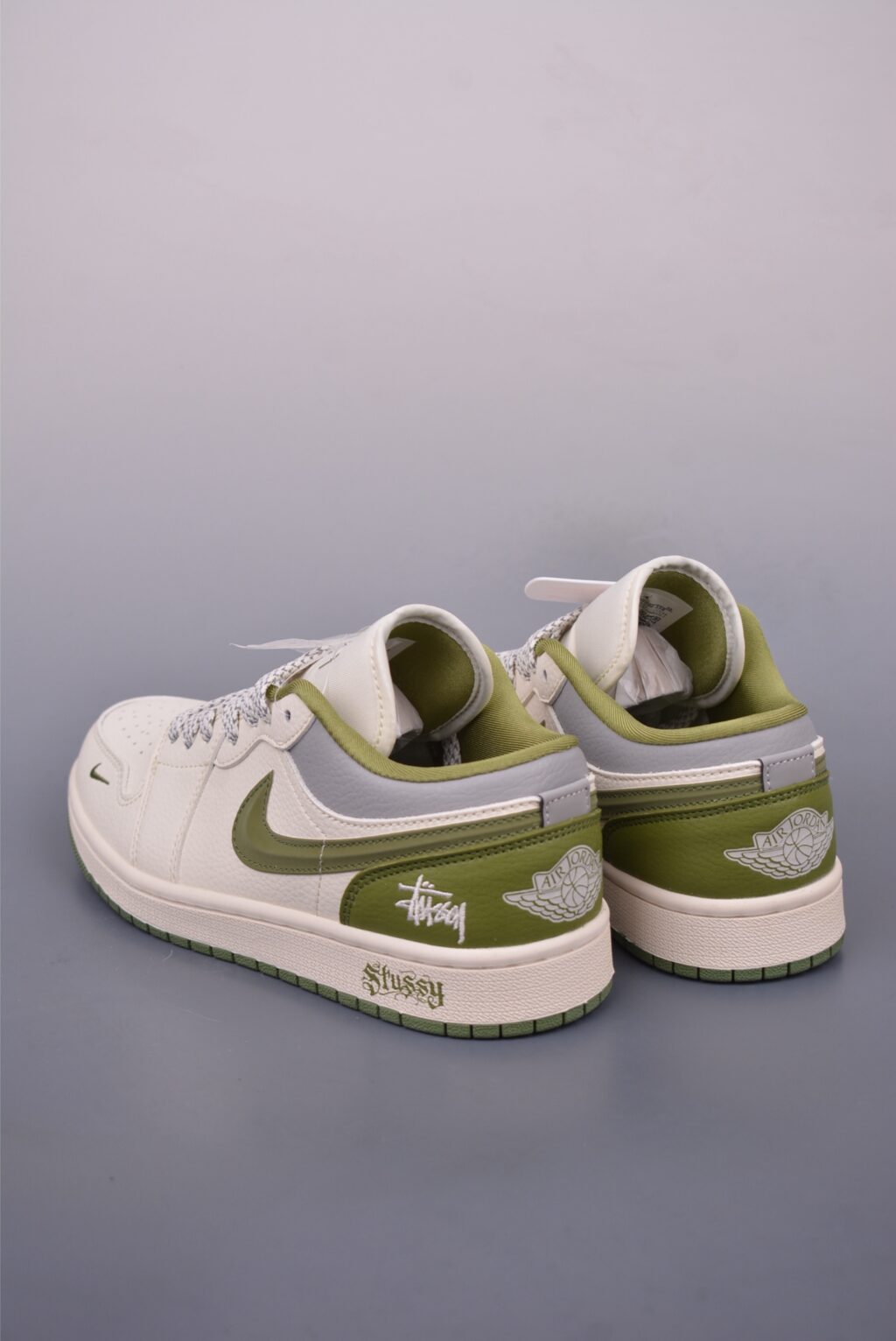 Kaws x Nike Air Jordan 4Retro”Black” Sneaker - Image 3