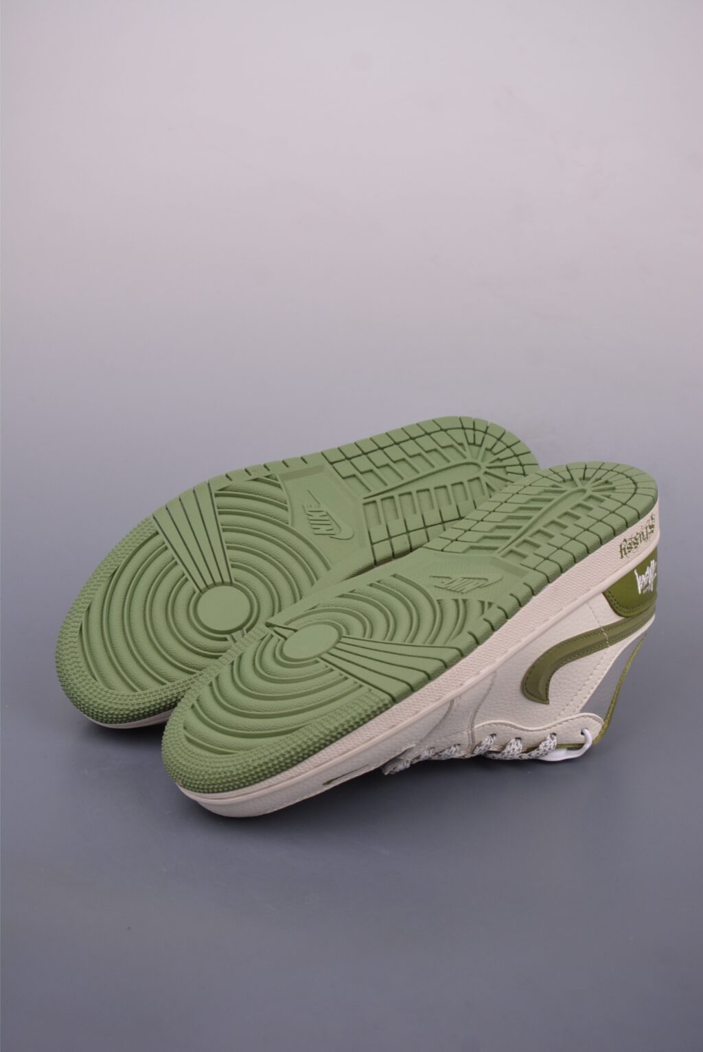 Kaws x Nike Air Jordan 4Retro”Black” Sneaker - Image 2