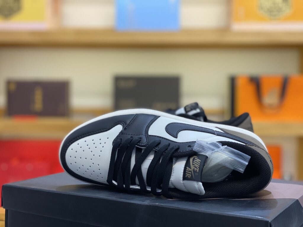 Nike AJ312 Air Jordan Legacy 312 NRG“Pure white” Sneaker - Image 3