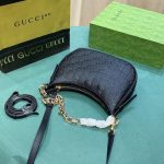 Gucci Gg Emblem Small Shoulder Bag Black 23Cm 815409 Aaeem 1000 - Image 9