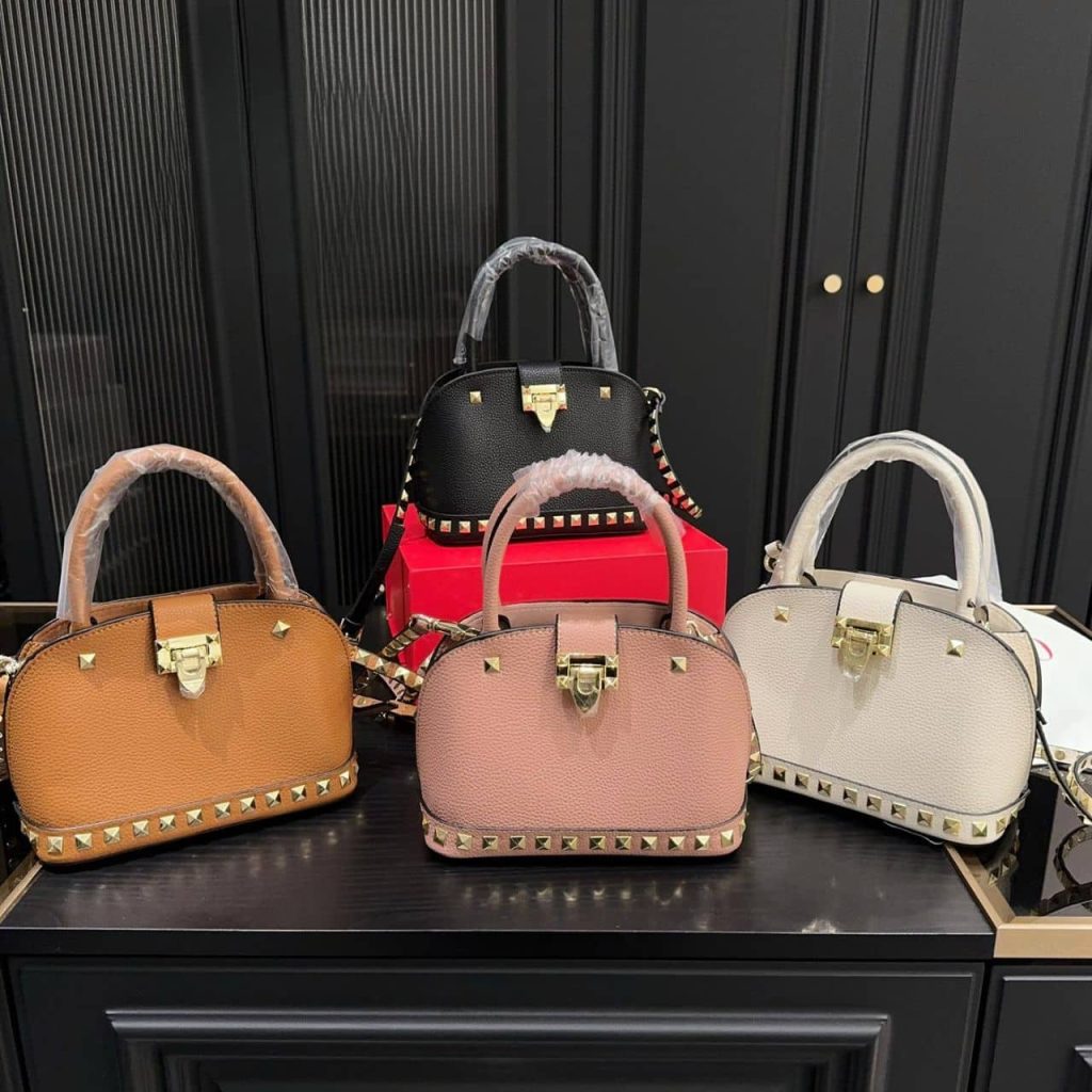 Valentino Garavani Rockstud Handbag In Grainy Leather Brown 21Cm - Image 4