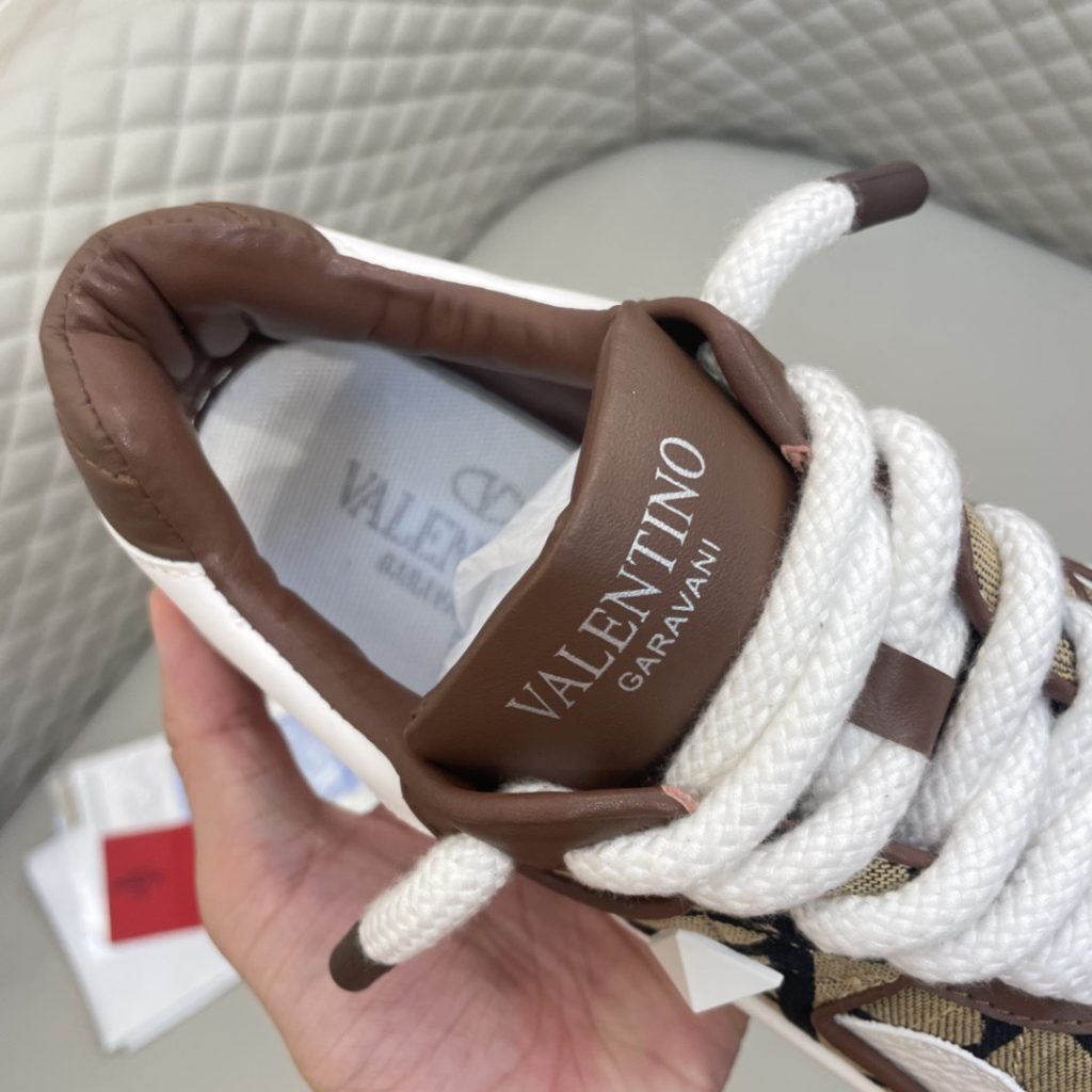 VALENTINO ONE STUD XL LOW-TOP SNEAKER IN NAPPA LEATHER AND TOILE ICONOGRAPHE FABRIC - Image 3