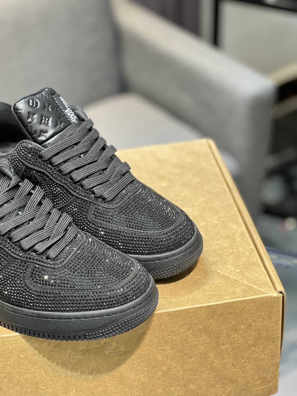 Louis Vuitton Sneakers - Image 4