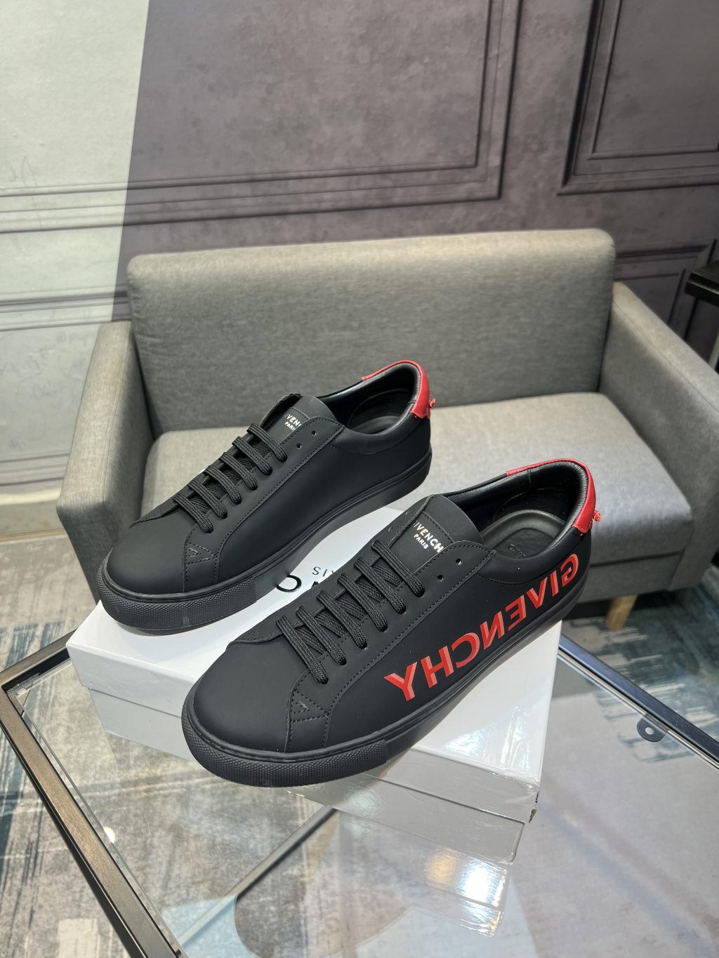 Givenchy New Arrival Sneaker - Image 6