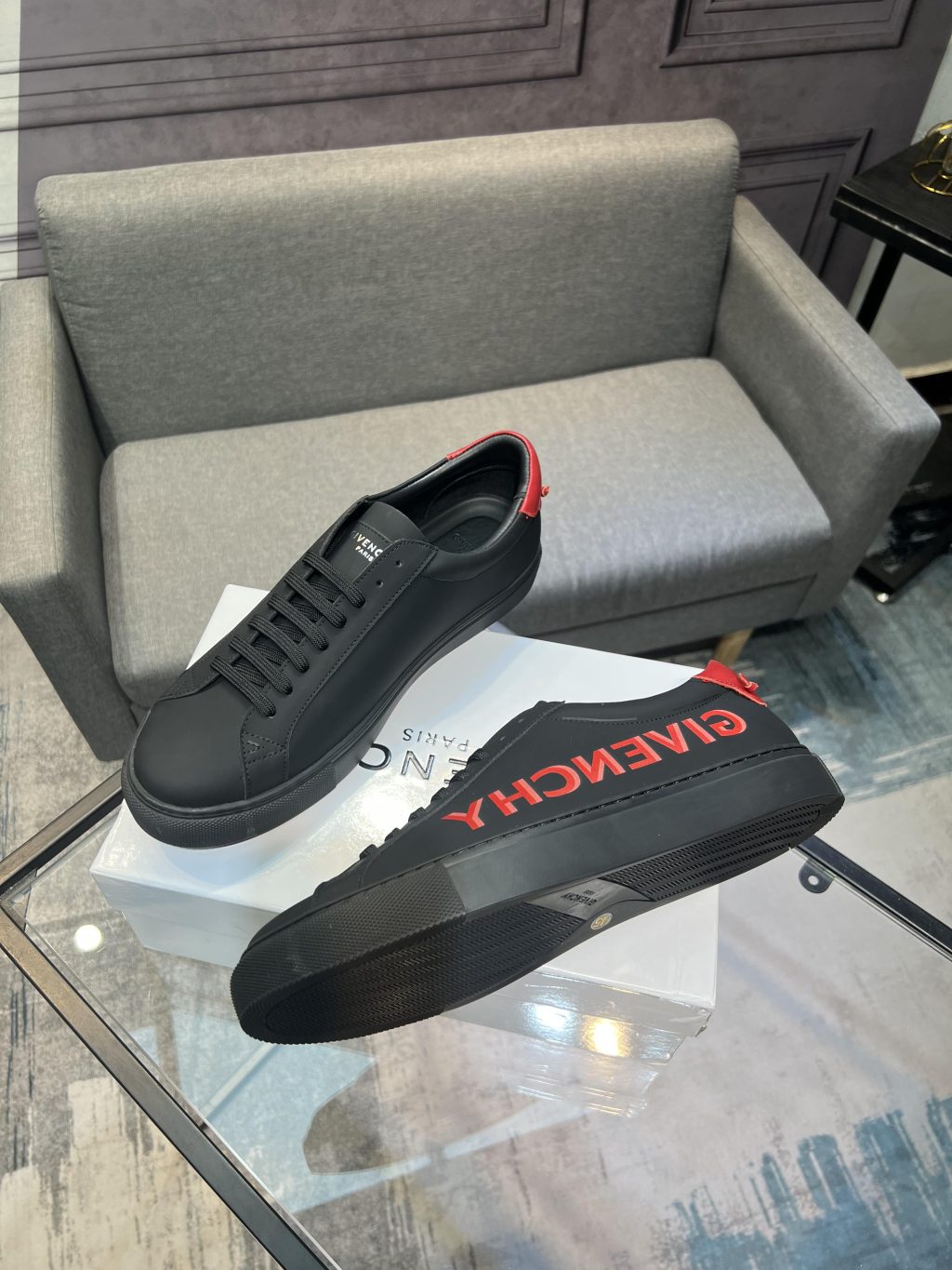 Givenchy New Arrival Sneaker - Image 3