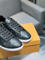 NEW ARRIVAL LOUIS VUITTON  SNEAKER - Image 3