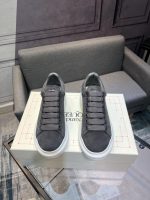 Alexander McQueen Sneaker - Image 5